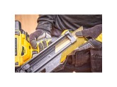 Аккумуляторный гвоздезабивной пистолет DEWALT DCN930P2, 18 В, с 2 АКБ 5 Ач и ЗУ, в кейсе