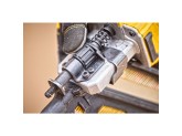 Аккумуляторный гвоздезабивной пистолет DEWALT DCN930P2, 18 В, с 2 АКБ 5 Ач и ЗУ, в кейсе
