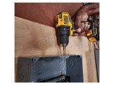 Аккумуляторная бесщеточная дрель-шуруповерт DeWALT, 18 В, 1650 об/мин, с 2 АКБ 5 Ач и ЗУ, в кейсе TSTAK, DCD708P2T