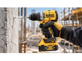 Аккумуляторная ударная бесщеточная дрель-шуруповерт DeWALT, 18 В, 2000 об/мин, 34000 уд/мин, с 2 АКБ 5 Ач и ЗУ, в кейсе TSTAK, DCD805P2T