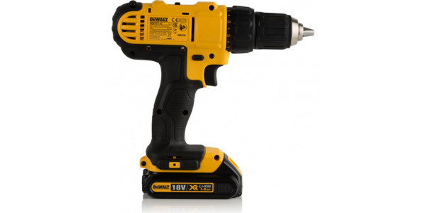 Аккумуляторная безударная дрель-шуруповерт DeWALT DCD771S2, кейс, 18В, 2 АКБ 1.5 Ач, ЗУ