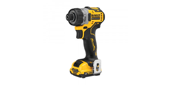Аккумуляторный бесщеточный шуруповерт DeWALT, 12 В, 8 Нм, 1100 об/мин, с 2 АКБ 5 Ач и ЗУ, в кейсе, DCF601D2