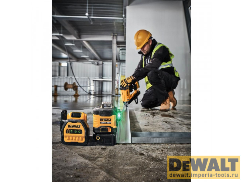 Самовыравнивающийся линейный ЗЕЛЕНЫЙ лазерный уровень DeWALT DCE089NG18
