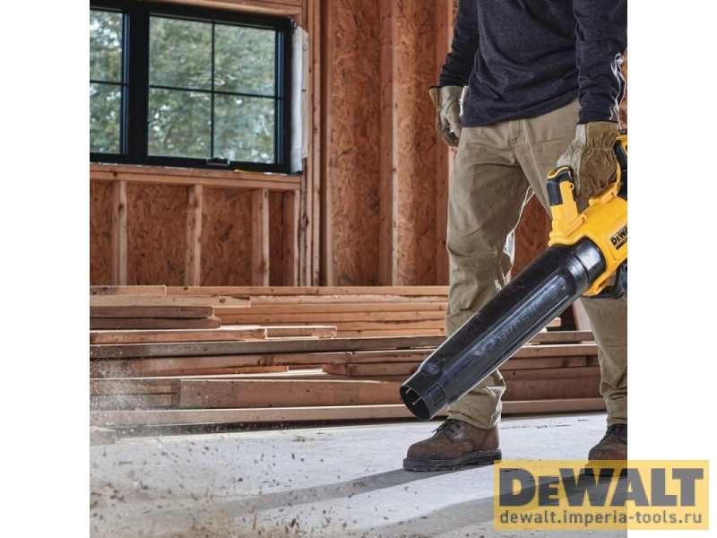 Аккумуляторный воздуходув DeWALT DCMBL562P1, XR, 18, ВBRUSHLESS, 200 км/ч, 9,6 м.куб. Аккумуляторный воздуходув DeWALT DCMBL562P1, XR, 18, ВBRUSHLESS, 200 км/ч, 9,6 м.куб.