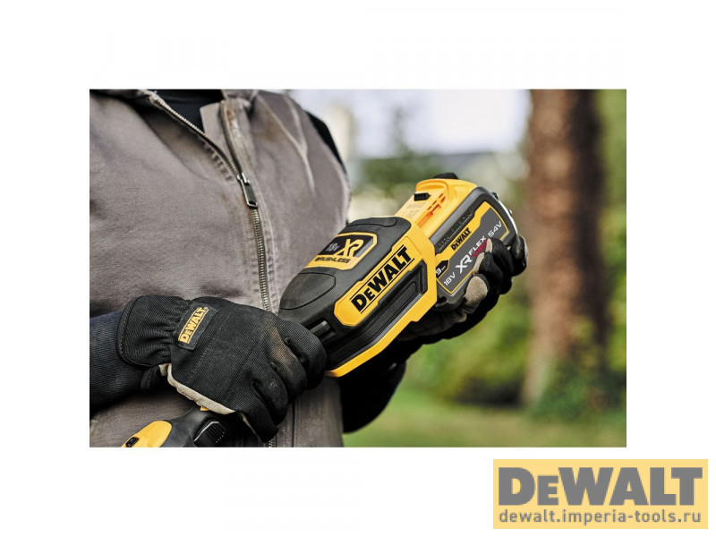 Аккумуляторный триммер XR DeWALT DCMST561P1, 36см, 18В, 5Ач Аккумуляторный триммер XR DeWALT DCMST561P1, 36см, 18В, 5Ач
