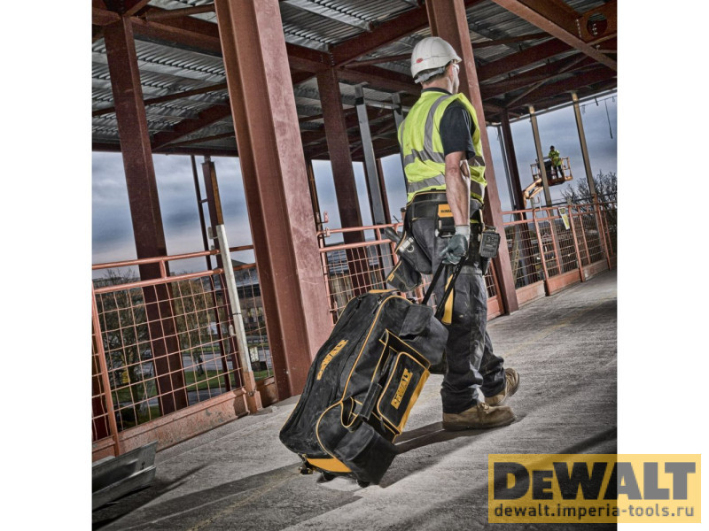 Сумка для инструмента DeWALT DWST1-79210, Duffle Bag с колесами Сумка для инструмента DeWALT DWST1-79210, Duffle Bag с колесами