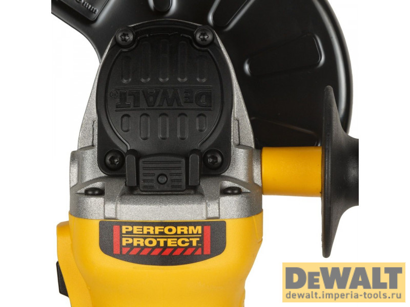 Аккумуляторная бесщеточная угловая шлифмашина DeWALT, 18 В, 125 мм, 9000 об/мин, чемодан, с 2 АКБ 5 Ач и ЗУ, в кейсе TSTAK, DCG405P2 Аккумуляторная бесщеточная угловая шлифмашина DeWALT, 18 В, 125 мм, 9000 об/мин, чемодан, с 2 АКБ 5 Ач и ЗУ, в кейсе TSTAK, DCG405P2