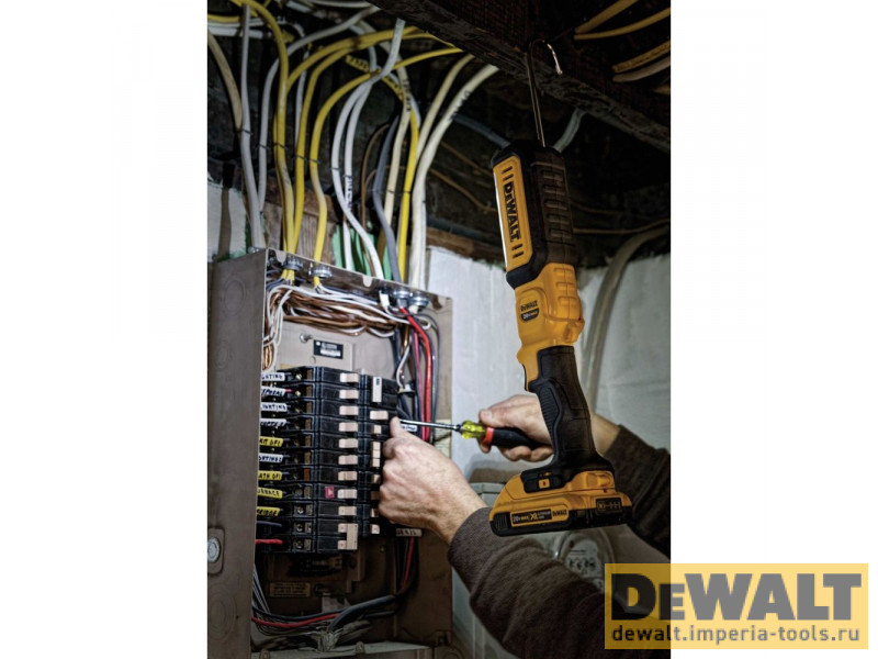 Аккумуляторный фонарь DeWALT, 18 В, 500 лм, без АКБ и ЗУ, DCL050 Аккумуляторный фонарь DeWALT, 18 В, 500 лм, без АКБ и ЗУ, DCL050