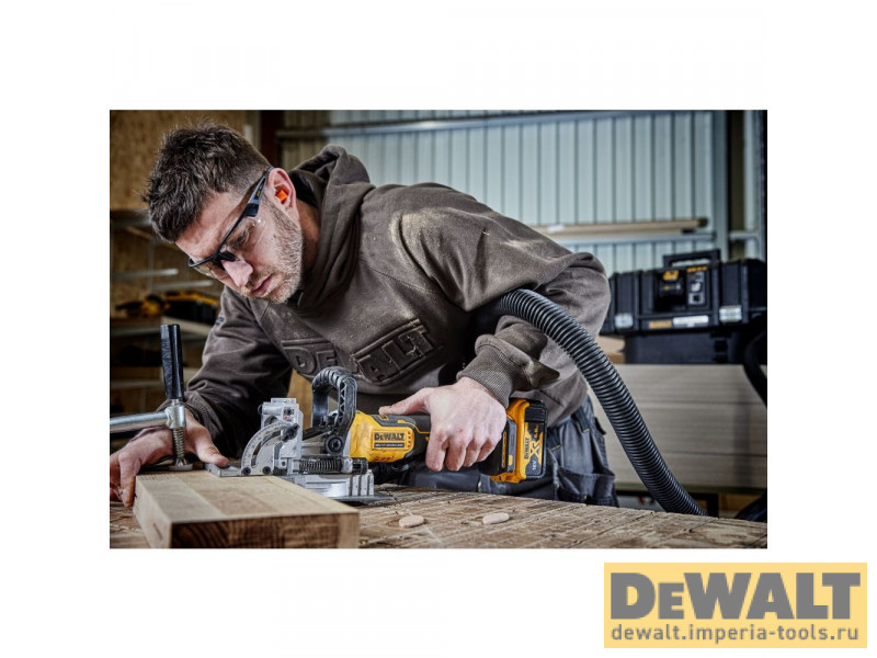 Аккумуляторный ламельный фрезер DeWALT, 18 В, 9000 об/мин, без АКБ и ЗУ, DCW682N Аккумуляторный ламельный фрезер DeWALT, 18 В, 9000 об/мин, без АКБ и ЗУ, DCW682N