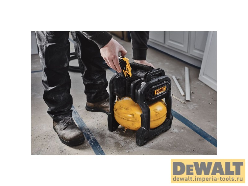 Аккумуляторный компрессор DEWALT DCC1018N, 18/54 В, 9.6 бар, 48 л/мин, без АКБ и ЗУ