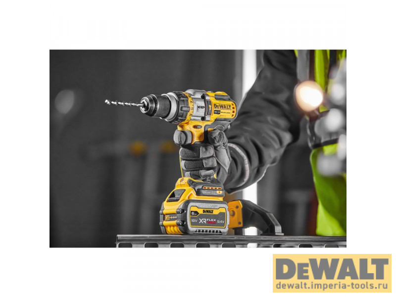 Аккумуляторная бесщеточная дрель-шуруповерт DeWALT DCD999N, 18 В, 2250 об/мин, 38250 уд/мин, без АКБ и ЗУ, в кейсе TSTAK