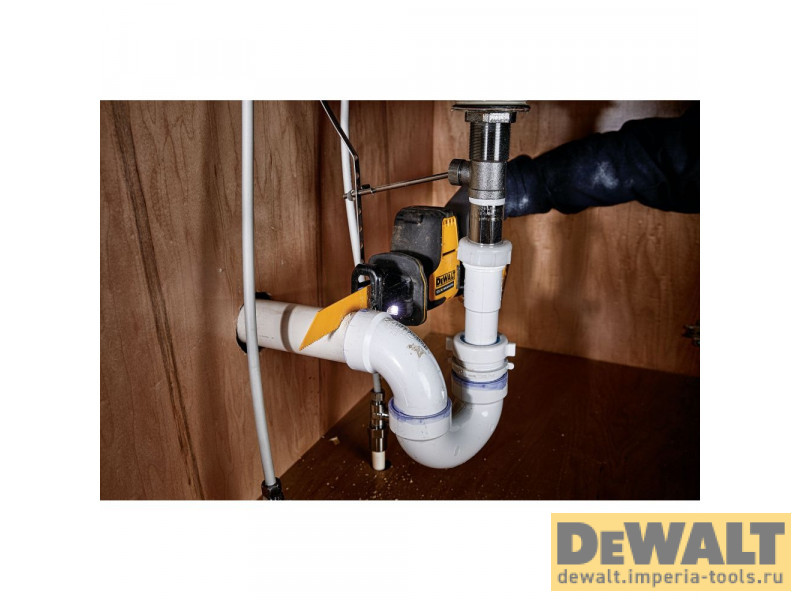 Аккумуляторная сабельная пила DeWALT DCS312NT, 12 В, 2800 ход/мин, без АКБ и ЗУ, в кейсе TSTAK Аккумуляторная сабельная пила DeWALT DCS312NT, 12 В, 2800 ход/мин, без АКБ и ЗУ, в кейсе TSTAK