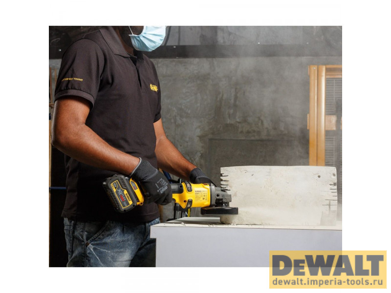 Аккумуляторная угловая шлифмашина DEWALT DCG414NT, 54 В, 125 мм, 9000 об/мин, без АКБ и ЗУ, в кейсе TSTAK (DCG414NT-XJ) Аккумуляторная угловая шлифмашина DEWALT DCG414NT, 54 В, 125 мм, 9000 об/мин, без АКБ и ЗУ, в кейсе TSTAK (DCG414NT-XJ)