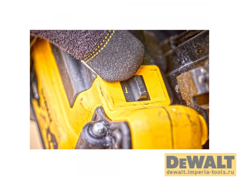 Аккумуляторный гвоздезабивной пистолет DEWALT DCN930N, 18 В, без АКБ и ЗУ