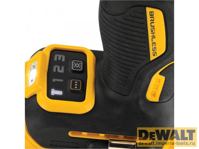 Аккумуляторный гайковерт DEWALT DCF891P2G, 18 В, 1084 Нм, 3250 уд/мин, с 2 АКБ 5 Ач и ЗУ, в чехле (DCF891P2G-QW) Аккумуляторный гайковерт DEWALT DCF891P2G, 18 В, 1084 Нм, 3250 уд/мин, с 2 АКБ 5 Ач и ЗУ, в чехле (DCF891P2G-QW)