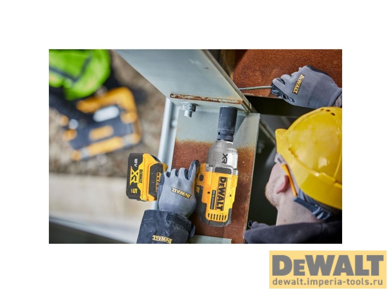 Аккумуляторный гайковерт DEWALT DCF900P2G, 18 В, 1898 Нм, 2200 уд/мин, с 2 АКБ 5 Ач и ЗУ, в чехле (DCF900P2G-QW)
