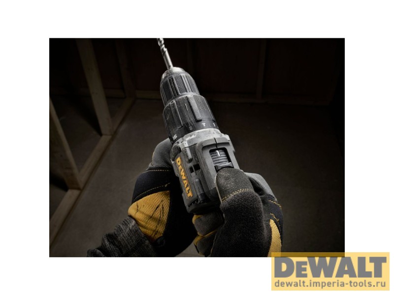 Аккумуляторная ударная дрель-шуруповерт DeWALT DCD100NT, 18 В, без АКБ и ЗУ в кейсе TSTAK