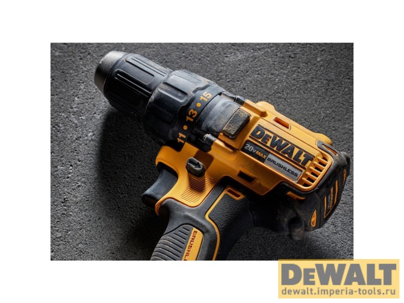Аккумуляторная дрель-шуруповерт DeWALT DCD7771D2, 20 В, с 2 АКБ 2 Ач и ЗУ, в кейсе