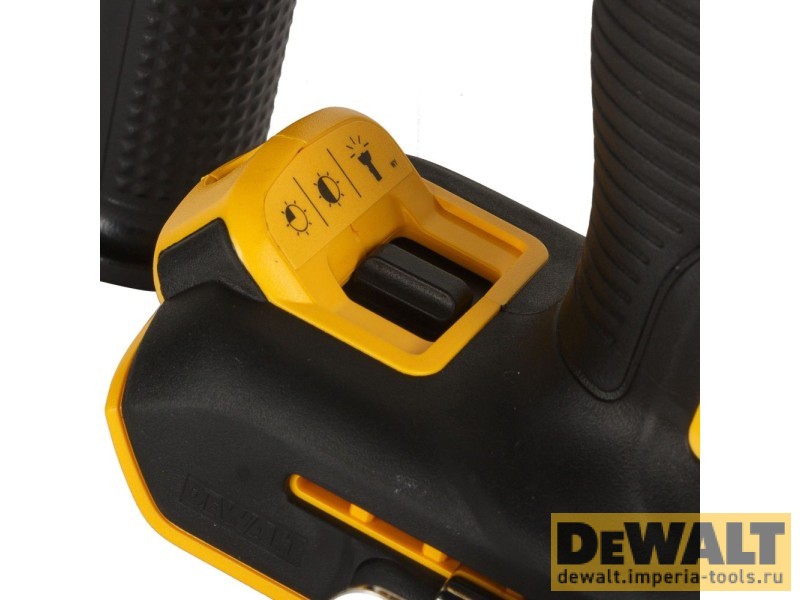 Аккумуляторная дрель-шуруповерт DeWALT DCD996P3, 18 В, с 3 АКБ 5 Ач и ЗУ, в кейсе TSTAK