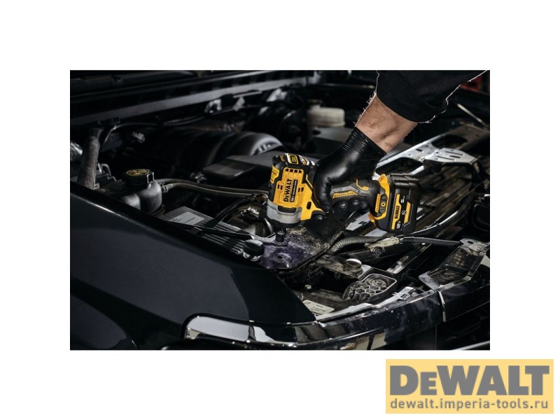 Аккумуляторный гайковерт DeWALT DCF901P2, 12 В, с 2 АКБ 5 Ач и ЗУ, в кейсе TSTAK