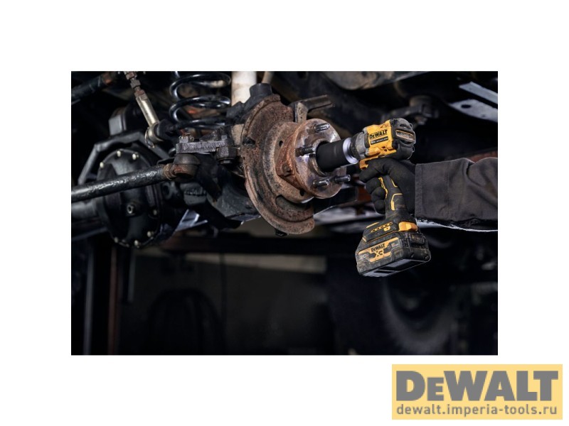 Аккумуляторный гайковерт DeWALT DCF921H2T, 18 В, с 2 АКБ 5 Ач и ЗУ, в кейсе TSTAK