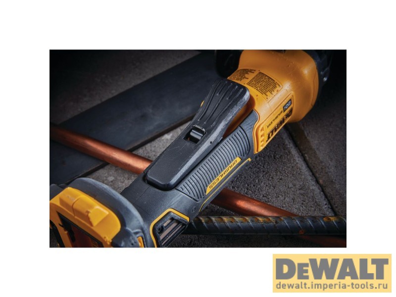 Аккумуляторная угловая шлифмашина DeWALT DCG416B, 20/60 В, без АКБ и ЗУ