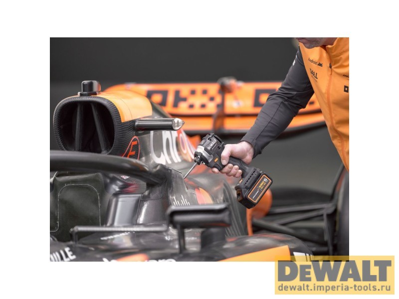 Набор аккумуляторный DeWALT McLaren Limited Edition DCK200MP2T: дрель-шуруповерт + шуруповерт, с 2 АКБ 5 Ач и ЗУ, в кейсе TSTAK