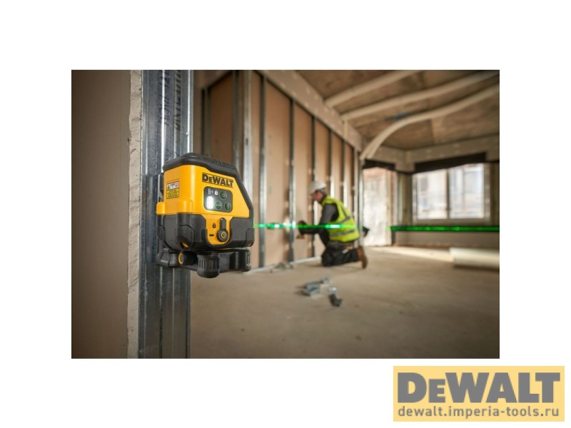 Аккумуляторный лазерный нивелир DeWALT DCLE14201GB, зеленый луч 45 м, со встроенной АКБ, в чехле