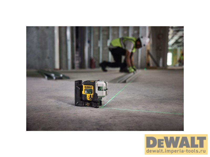 Аккумуляторный лазерный нивелир DeWALT DCLE14301GB, 10.8 В, зеленый луч 30 м, со встроенной АКБ, в чехле