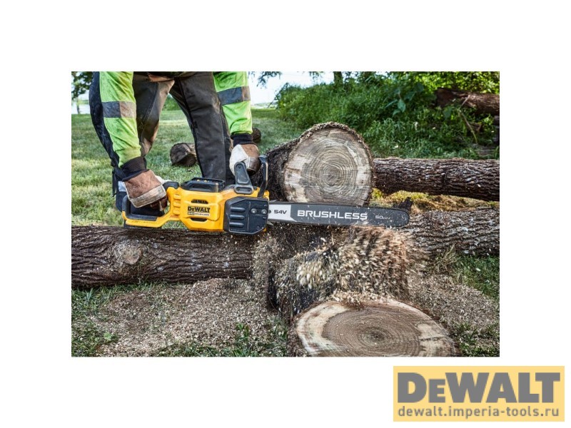 Аккумуляторная цепная пила DeWALT DCMCS575X1, 54 В, с АКБ 3 Ач и ЗУ