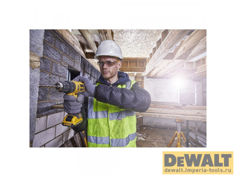 Аккумуляторная ударная дрель-шуруповерт DeWALT DCD716D2, 10.8 (12) В Аккумуляторная ударная дрель-шуруповерт DeWALT DCD716D2, 10.8 (12) В