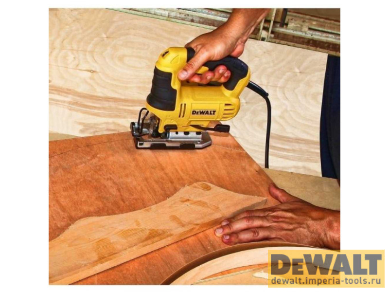 Сетевой лобзик DeWALT DWE349, 650 Вт Сетевой лобзик DeWALT DWE349, 650 Вт