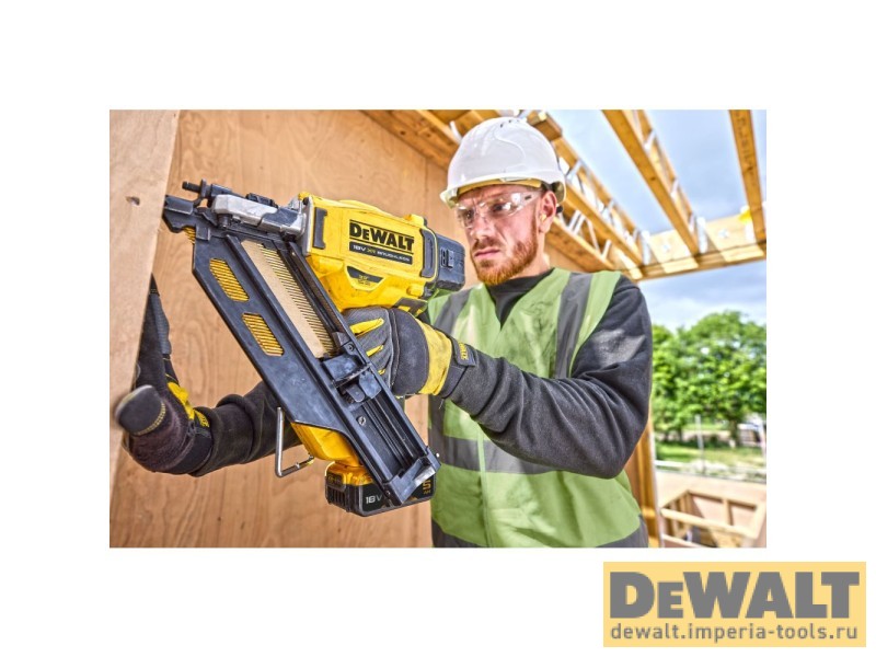 Аккумуляторный гвоздезабивной пистолет DEWALT DCN930P2, 18 В, с 2 АКБ 5 Ач и ЗУ, в кейсе