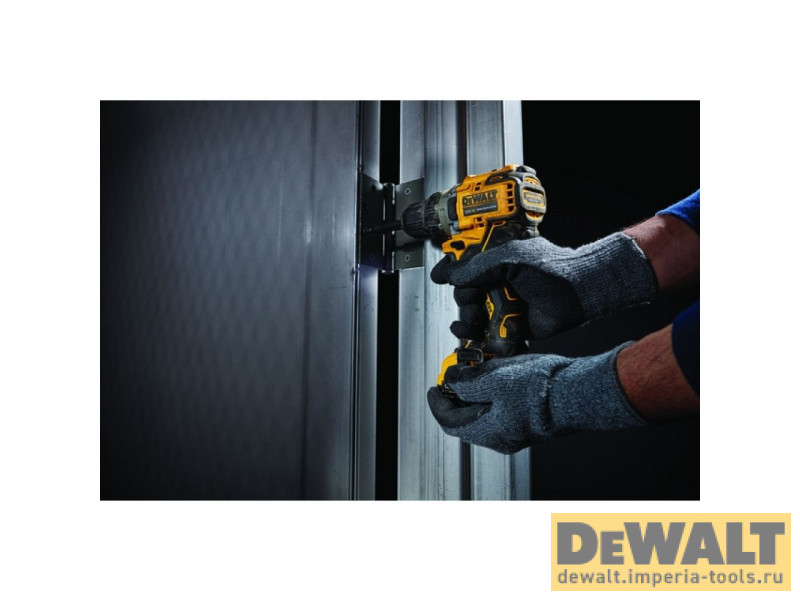 Аккумуляторная безударная бесщеточная дрель-шуруповерт DeWALT DCD701D2, 10.8 (12) В Аккумуляторная безударная бесщеточная дрель-шуруповерт DeWALT DCD701D2, 10.8 (12) В