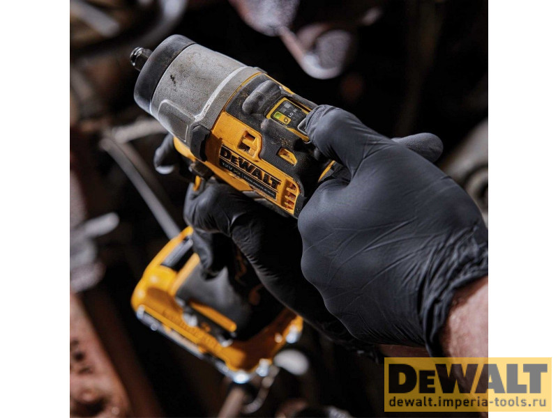 Аккумуляторный компактный импульсный гайковерт DeWALT DCF902D2, 10.8 (12) В, 2 Ач, кейс