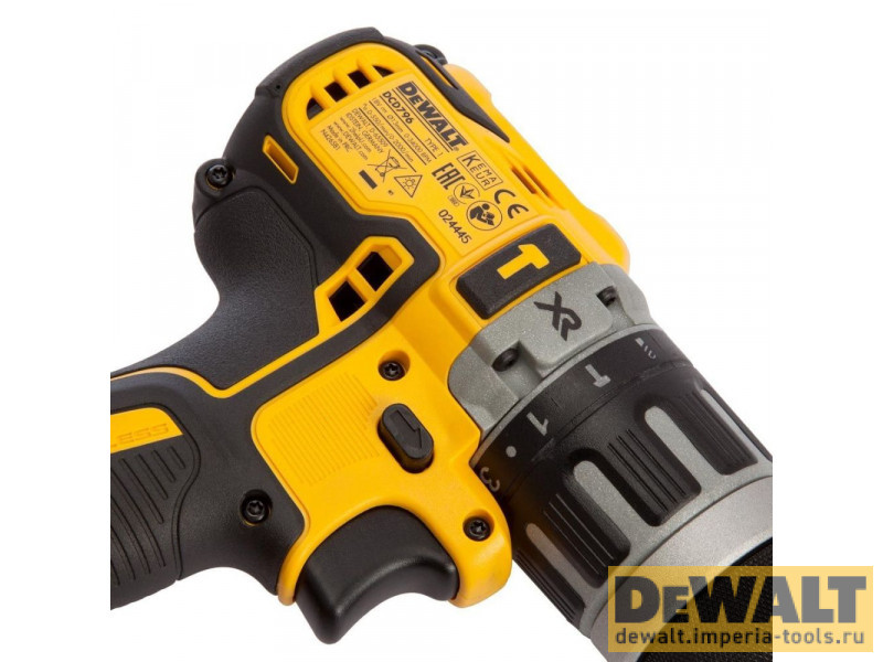 Аккумуляторная бесщеточная ударная дрель-шуруповерт DeWALT, 18 В, 2000 об/мин, 34000 уд/мин, без АКБ и ЗУ, в кейсе TSTAK, DCD796NT Аккумуляторная бесщеточная ударная дрель-шуруповерт DeWALT, 18 В, 2000 об/мин, 34000 уд/мин, без АКБ и ЗУ, в кейсе TSTAK, DCD796NT