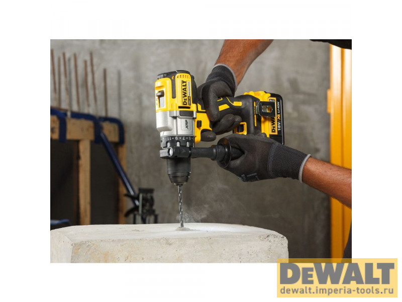 Аккумуляторная бесщеточная дрель-шуруповерт DeWALT, 18 В, 2000 об/мин, без АКБ и ЗУ в кейсе, DCD991NT Аккумуляторная бесщеточная дрель-шуруповерт DeWALT, 18 В, 2000 об/мин, без АКБ и ЗУ в кейсе, DCD991NT