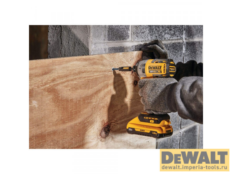 Аккумуляторный бесщеточный шуруповерт DeWALT, 18 В, 205 Нм, 3250 об/мин, 3800 уд/мин, с 2 АКБ 5 Ач и ЗУ, в кейсе, DCF887P2