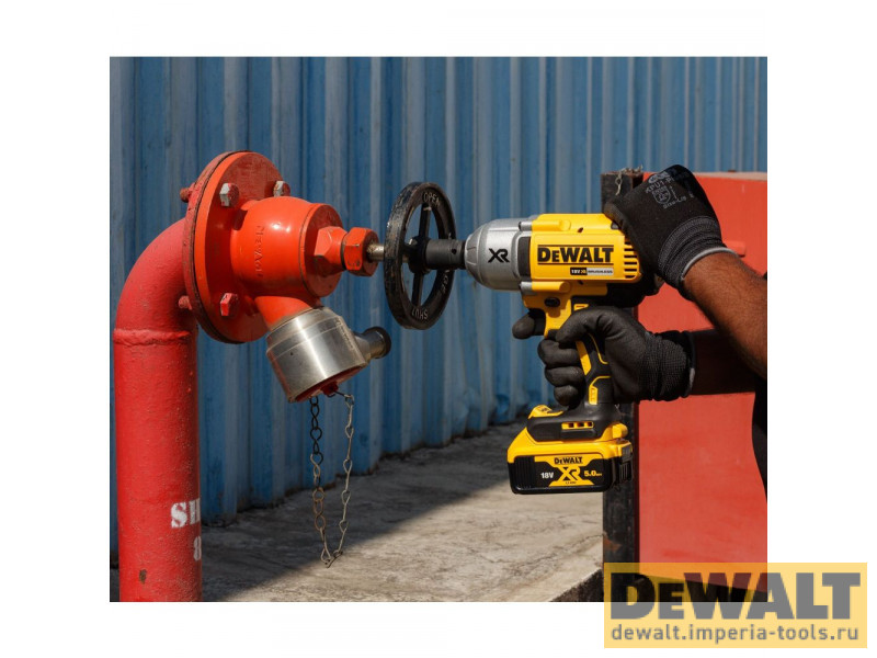 Аккумуляторный импульсный гайковерт DeWALT, 18 В, 950 Нм, 2400 уд/мин, 1900 об/мин, c 2 АКБ 5 Ач и ЗУ, в кейсе TSTAK, DCF899P2 Аккумуляторный импульсный гайковерт DeWALT, 18 В, 950 Нм, 2400 уд/мин, 1900 об/мин, c 2 АКБ 5 Ач и ЗУ, в кейсе TSTAK, DCF899P2