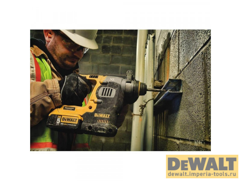 Аккумуляторный бесщеточный перфоратор DeWALT, 18 В, 2.1 Дж, 4600 уд/мин, 1100 об/мин, с 2 АКБ 5 Ач и ЗУ, в кейсе, DCH273P2 Аккумуляторный бесщеточный перфоратор DeWALT, 18 В, 2.1 Дж, 4600 уд/мин, 1100 об/мин, с 2 АКБ 5 Ач и ЗУ, в кейсе, DCH273P2