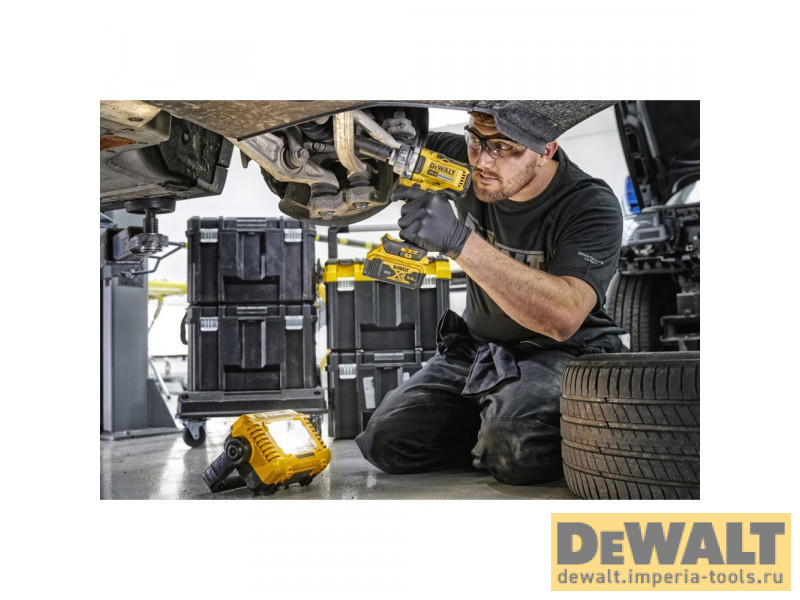 Напольный прожектор 18В XR, 2000 Лм DeWALT DCL077 без аккумулятора и зарядного устройства Напольный прожектор 18В XR, 2000 Лм DeWALT DCL077 без аккумулятора и зарядного устройства