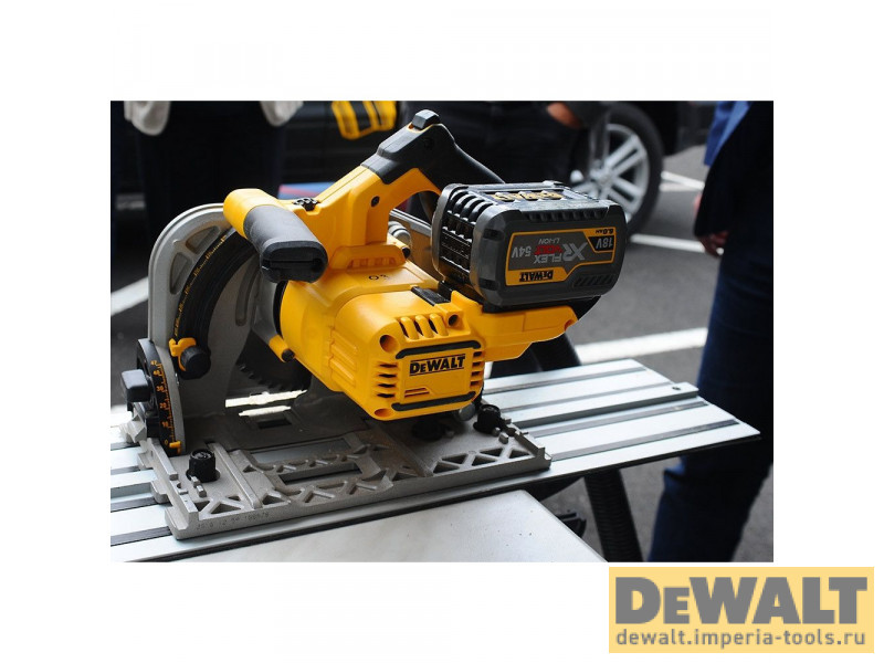 Аккумуляторная бесщеточная погружная дисковая пила DeWALT DCS520NT, 54 В, XR Аккумуляторная бесщеточная погружная дисковая пила DeWALT DCS520NT, 54 В, XR