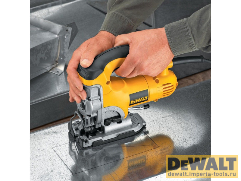 Лобзик с верхней рукояткой DeWALT DW331KT, 701 Вт, кейс Лобзик с верхней рукояткой DeWALT DW331KT, 701 Вт, кейс