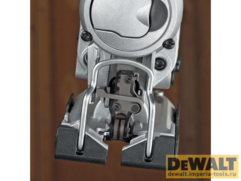 Лобзик с верхней рукояткой DeWALT DW331KT, 701 Вт, кейс Лобзик с верхней рукояткой DeWALT DW331KT, 701 Вт, кейс