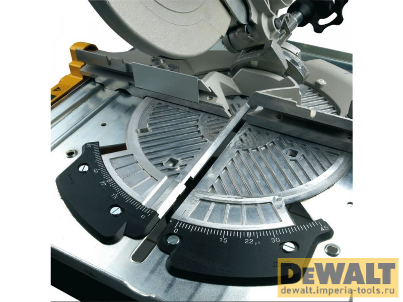 Комбинированная торцовочная-распиловочная пила DeWALT DW743N, 2000 Вт, 2850 об/мин Комбинированная торцовочная-распиловочная пила DeWALT DW743N, 2000 Вт, 2850 об/мин