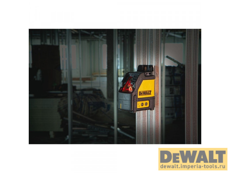 Самовыравнивающийся линейный КРАСНЫЙ лазерный нивелир DeWALT DW088K