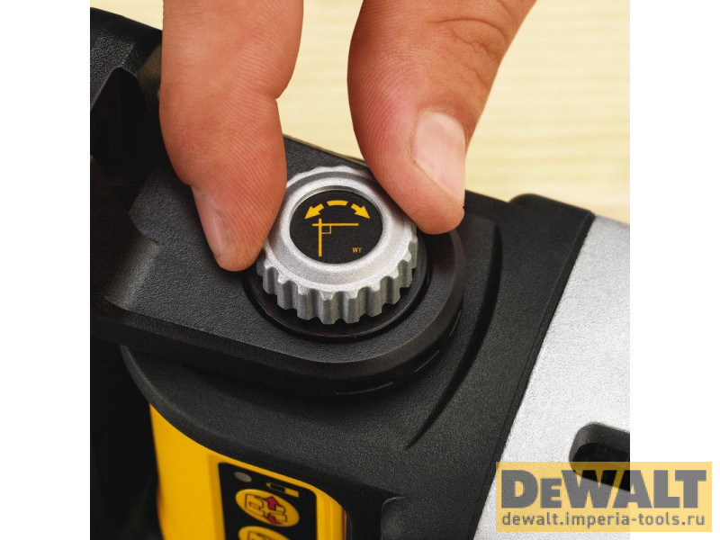 Самовыравнивающийся линейный КРАСНЫЙ лазерный уровень DeWALT DW089K
