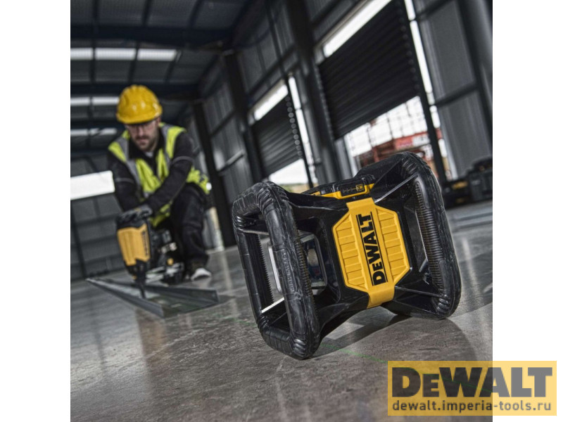 Самовыравнивающийся ротационный ЗЕЛЕНЫЙ лазерный уровень DeWALT DCE079D1G