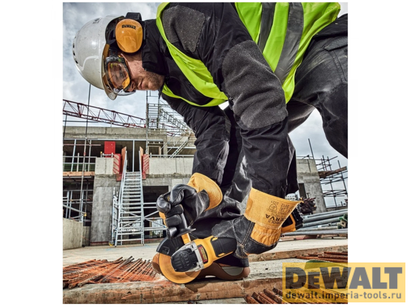 Аккумуляторная бесщеточная углошлифовальная машина DeWALT DCG405NT Аккумуляторная бесщеточная углошлифовальная машина DeWALT DCG405NT