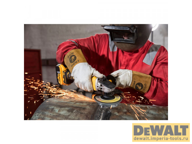 Аккумуляторная угловая шлифмашина DEWALT DCG405P3, 18 В, 125 мм, 9000 об/мин, с 3 АКБ 5 Ач и ЗУ, в кейсе TSTAK (DCG405P3-QW) Аккумуляторная угловая шлифмашина DEWALT DCG405P3, 18 В, 125 мм, 9000 об/мин, с 3 АКБ 5 Ач и ЗУ, в кейсе TSTAK (DCG405P3-QW)